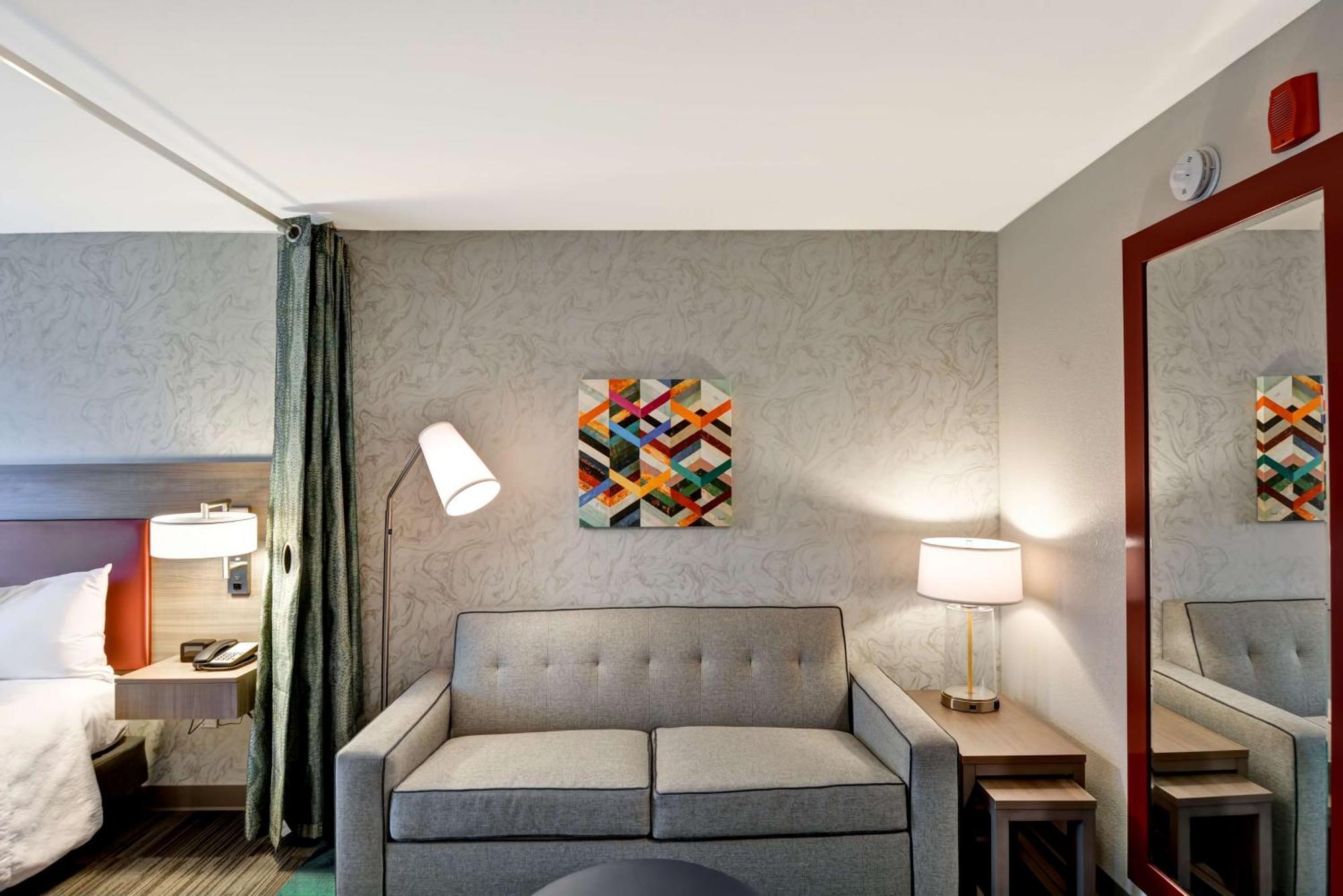 Home2 Suites By Hilton Tampa Usf Near Busch Gardens Zewnętrze zdjęcie