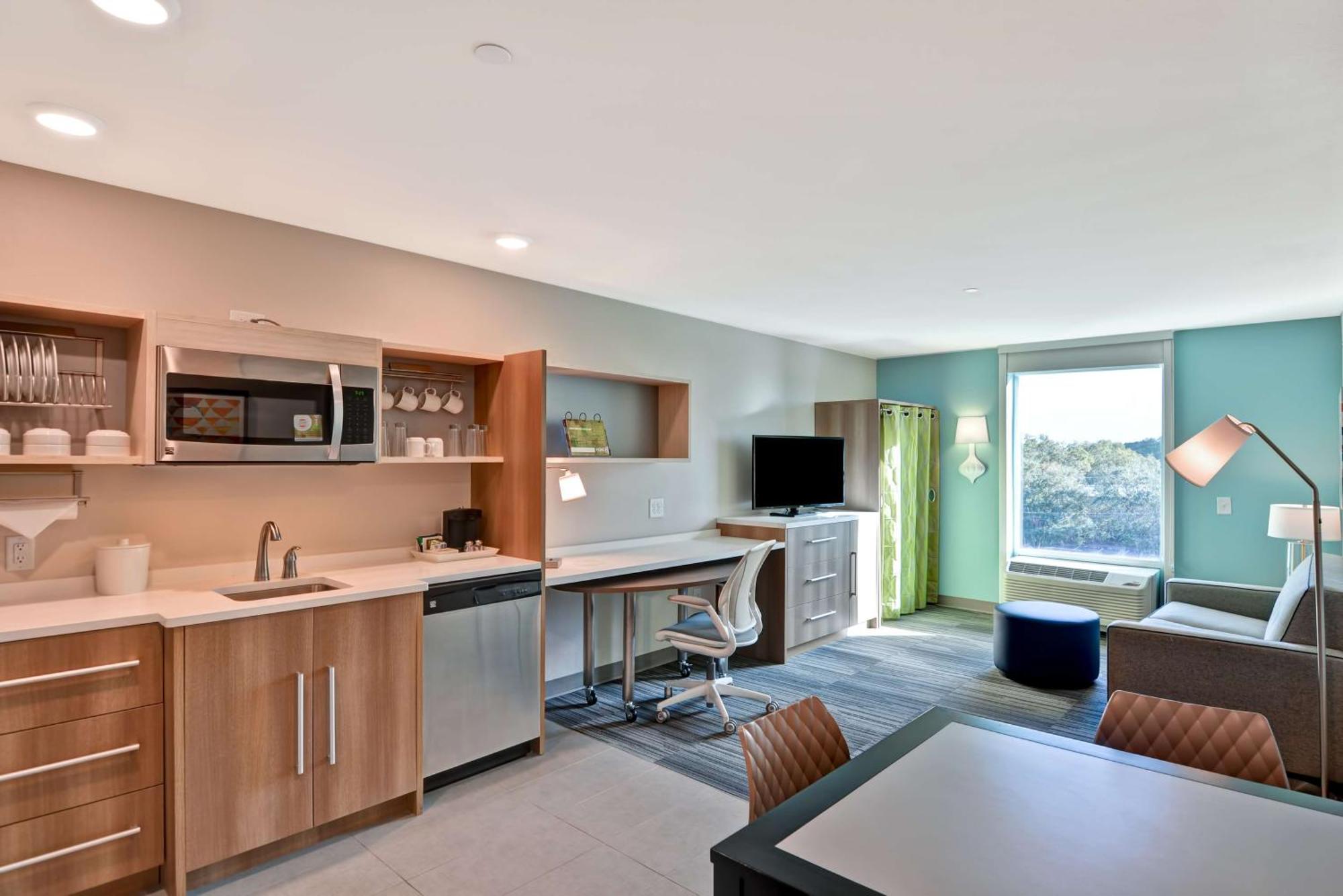Home2 Suites By Hilton Tampa Usf Near Busch Gardens Zewnętrze zdjęcie