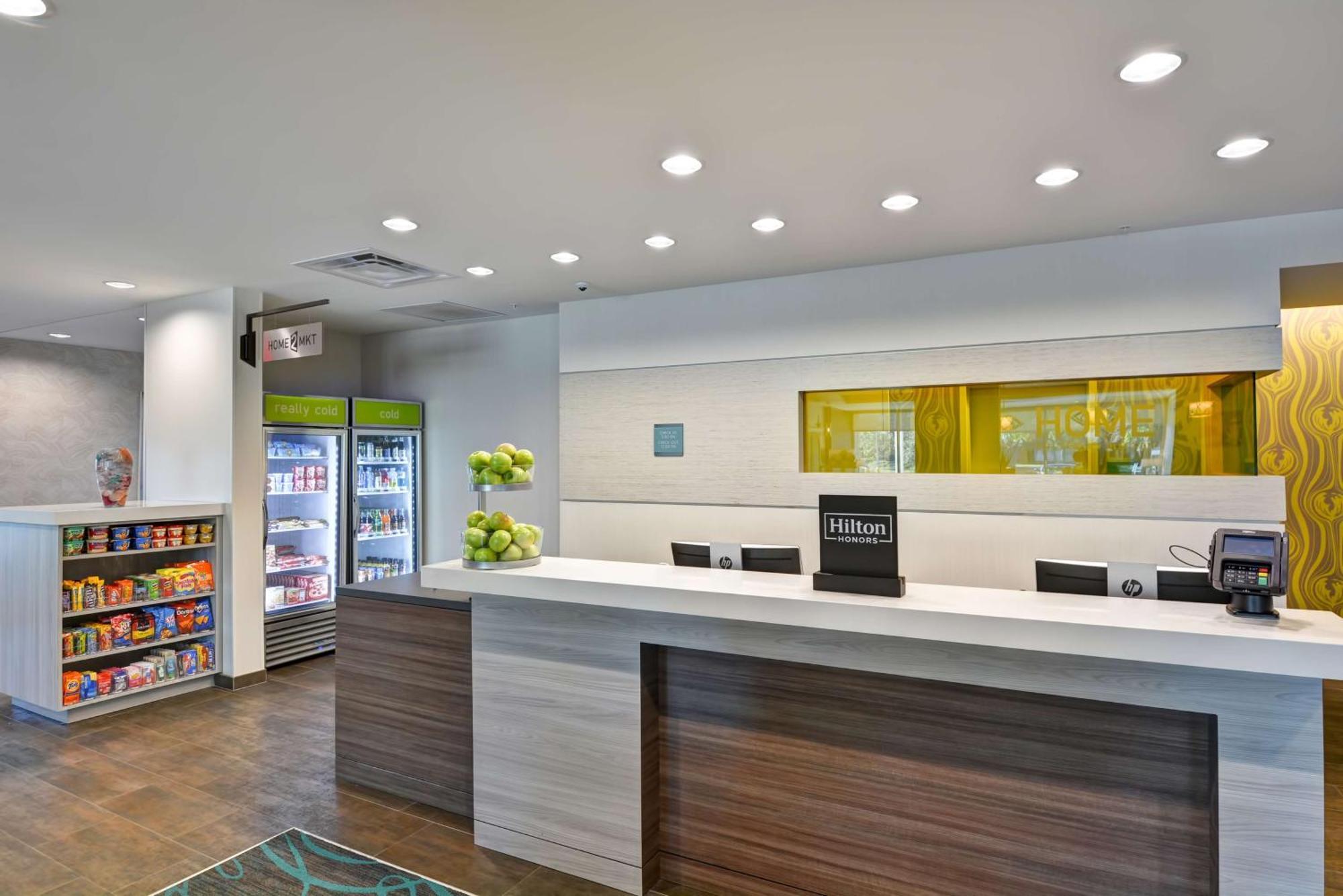 Home2 Suites By Hilton Tampa Usf Near Busch Gardens Zewnętrze zdjęcie