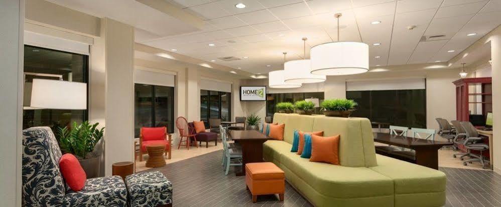 Home2 Suites By Hilton Tampa Usf Near Busch Gardens Zewnętrze zdjęcie